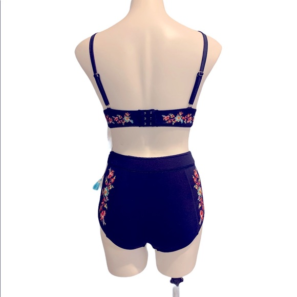 Johnny Was High waisted 2piece bikini. - Picture 4 of 6